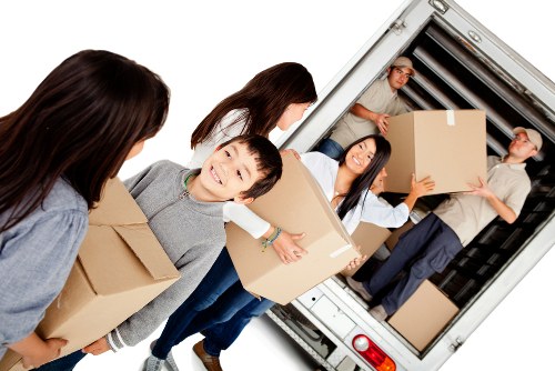 Removal van service for Earls Court residential moving