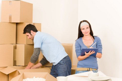 Van loading support for an Earls Court flat move with access challenges