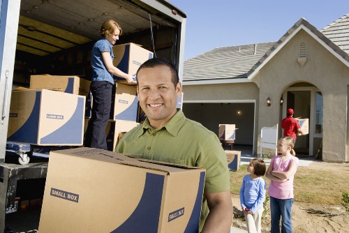 Local man and van in Earls Court handling home and business transport